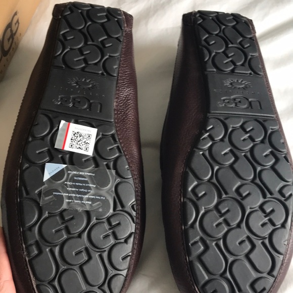 Ugg Slippers - Picture 3 of 6